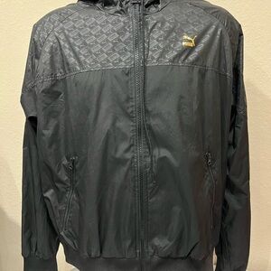 Men’s Puma Black Windbreaker with Textured Design